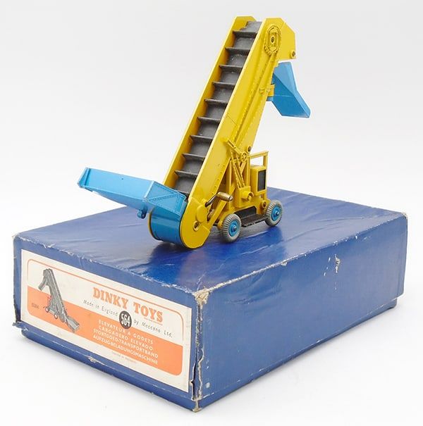 Lot 174: DINKY 564 ELEVATOR LOADER