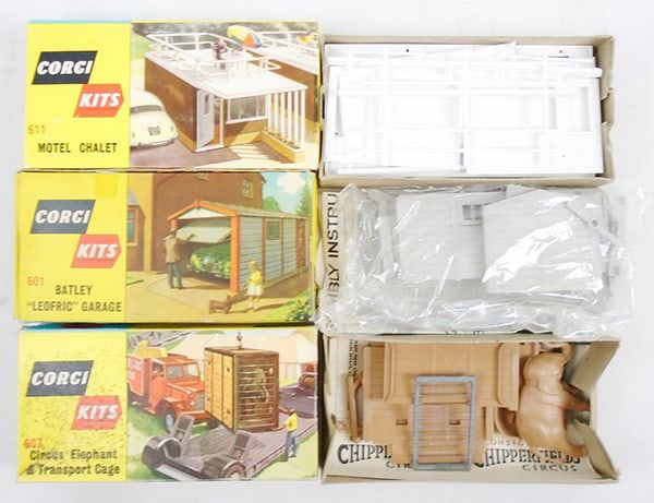 Lot 203: 3 CORGI KITS
