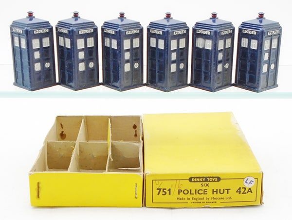 Lot 248: DINKY 42A POLICE HUT TRADE PACK