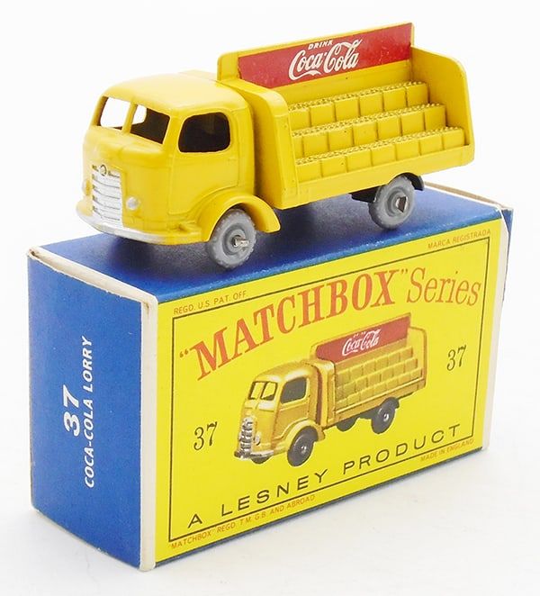 Lot 304: MATCHBOX 37B1 COCA COLA TRUCK