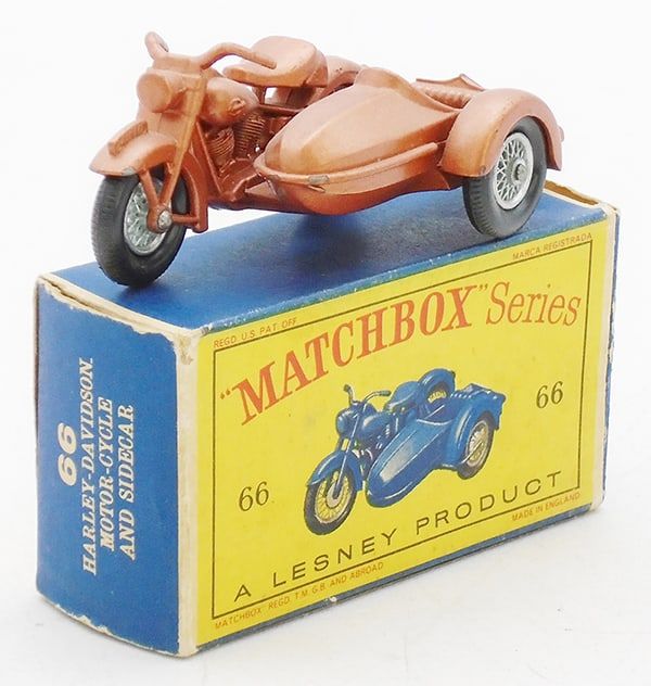 Lot 439: MATCHBOX 66B1 HARLEY DAVIDSON MOTORCYCLE