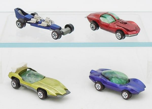 Lot 490: 4 TOPPER JOHNNY LIGHTNING RACERS