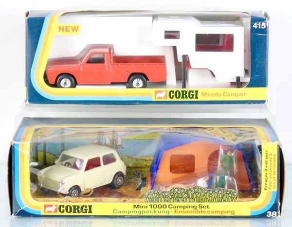 Lot 491: 2 CORGI VEHICLES