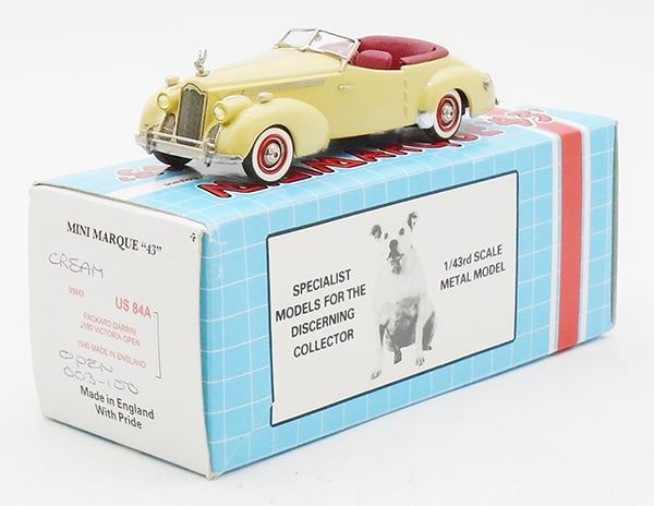 Lot 211: MINI MARQUE 43 US84A 1940 PACKARD DARRIN J180 VICTORIA