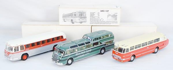 Lot 214: 3 VECTOR MODELS BUSES