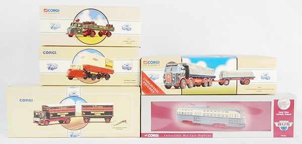 Lot 218: 5 CORGI VEHICLES