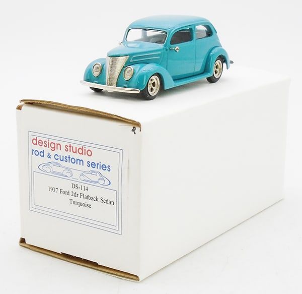 Lot 335: DESIGN STUDIO DS-114 1937 FORD 2 DR FLATBACK SEDAN
