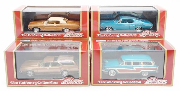 Lot 428: 4 GOLDVARG COLLECTION VEHICLES