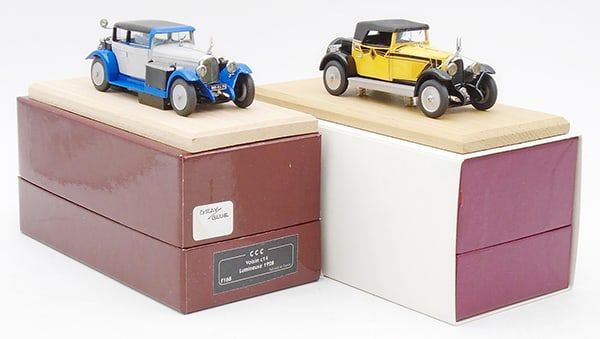 Lot 451: 2 CCC VOISIN AUTOS