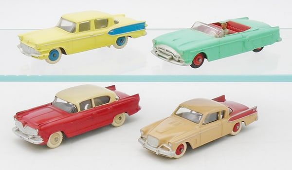 Lot 170: 4 DINKY VEHICLES