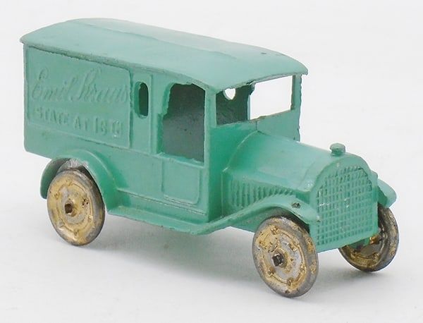 Lot 199: TOOTSIETOY 4630 EMIL KRAUS STORE VAN