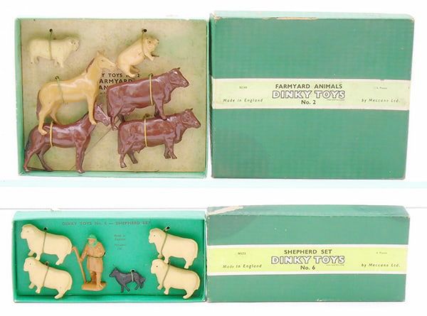 Lot 261: 2 DINKY FIGURE SETS