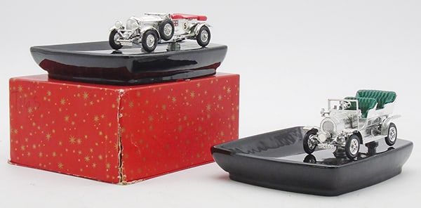 Lot 338: 2 MATCHBOX MOY ASHTRAYS