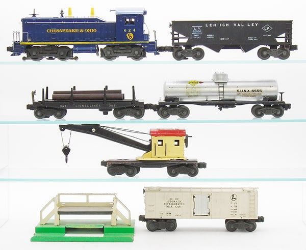 Lot 159: LIONEL TRAIN SET