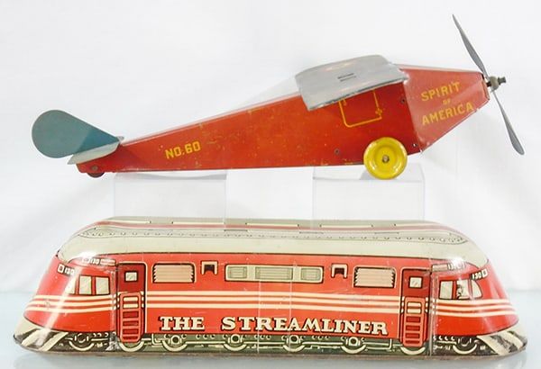 Lot 211: 2 TIN TOYS