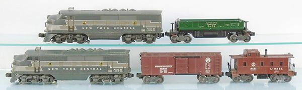 Lot 357: LIONEL TRAIN SET