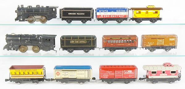 Lot 441: 2 MARX TRAIN SETS