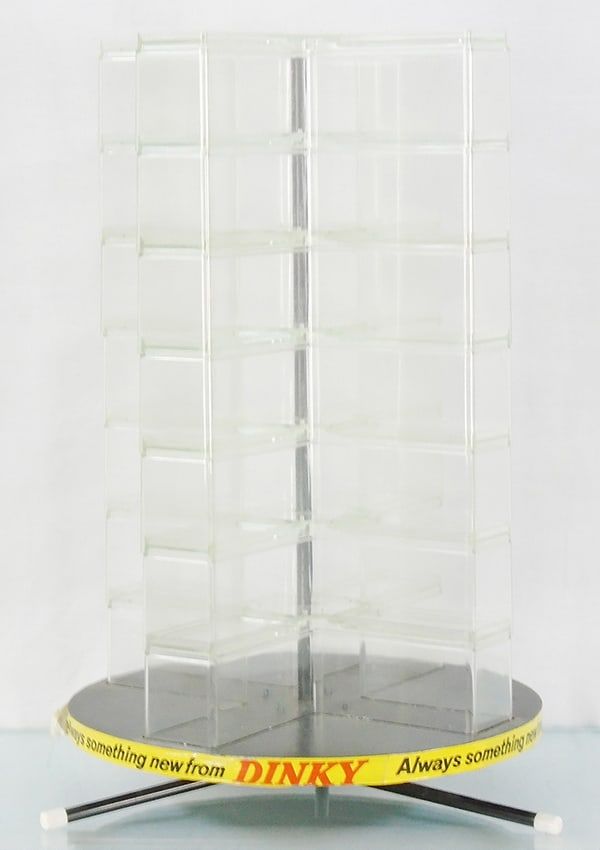 Lot 196: DINKY STORE DISPLAY