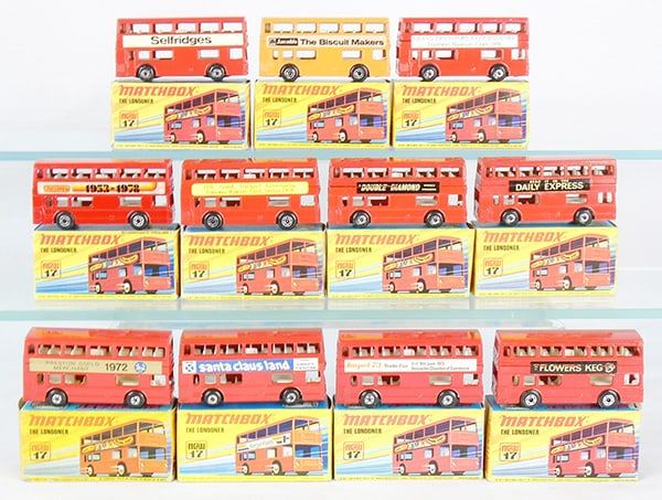Lot 220: 11 MATCHBOX #17 SUPERFAST BUSES