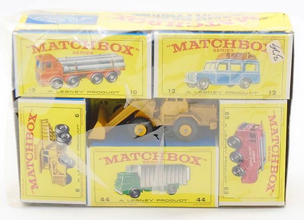 Lot 284: MATCHBOX S-649 1967 SET