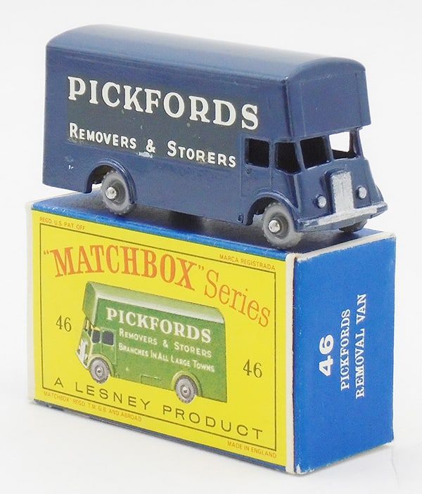 Lot 325: MATCHBOX 46B1 PICKFORDS REMOVAL VAN