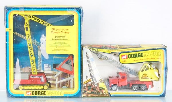 Lot 461: 2 CORGI MAJORS