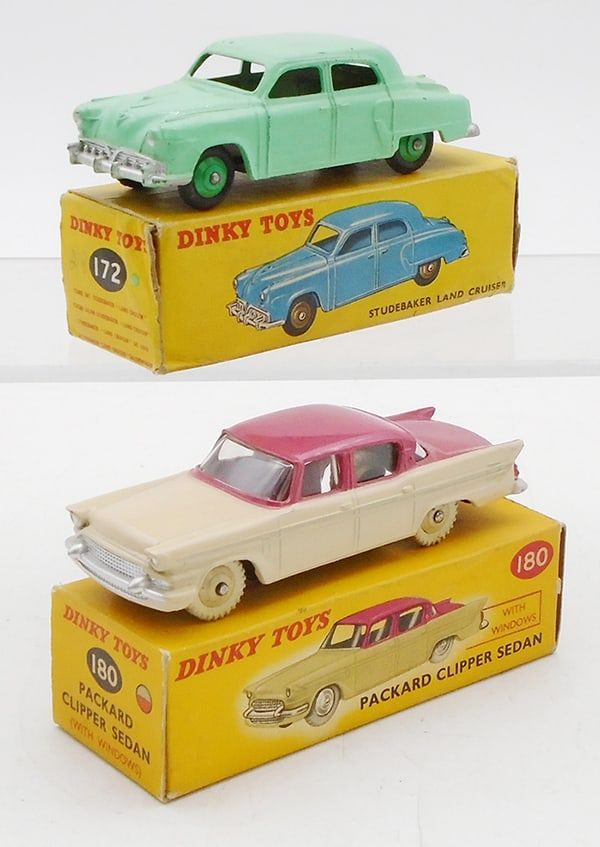 Lot 482: 2 DINKY VEHICLES