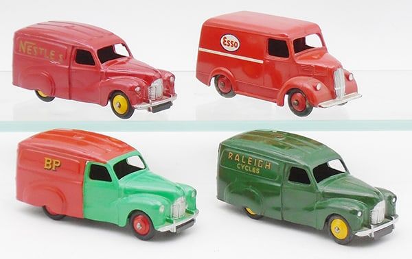 Lot 239: 4 DINKY VEHICLES
