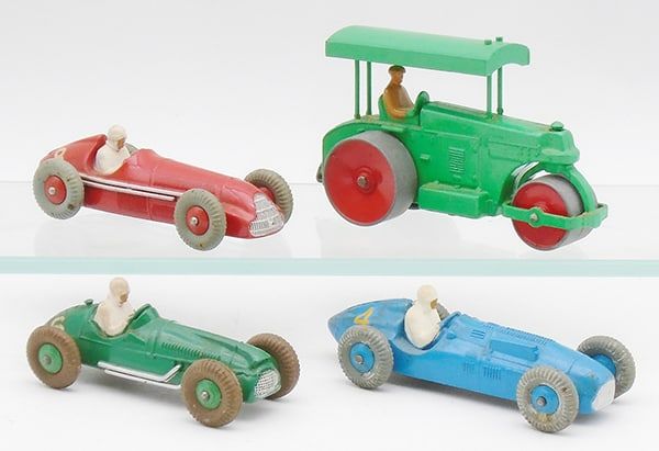 Lot 291: 4 DINKY RACERS