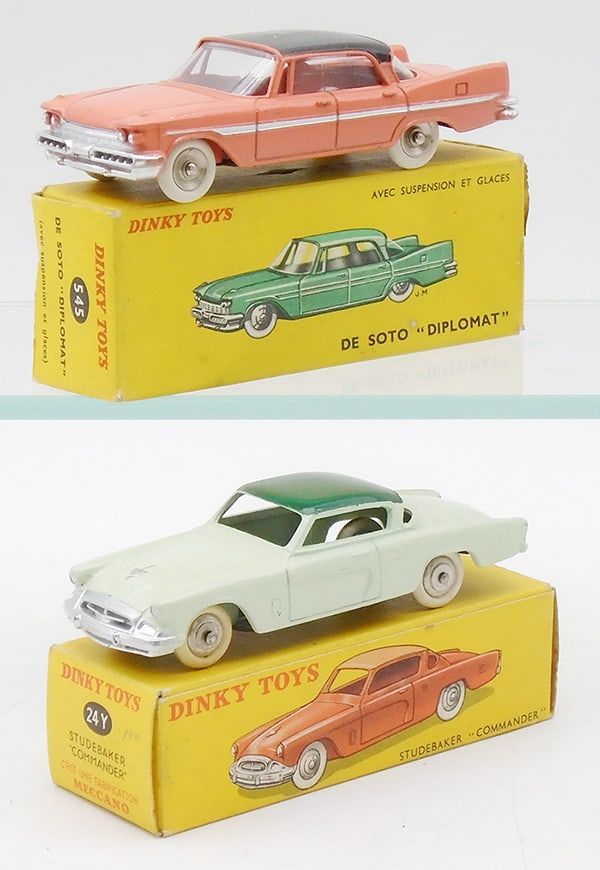 Lot 355: 2 DINKY VEHICLES
