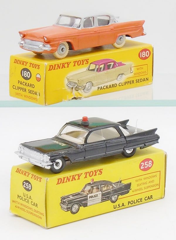 Lot 384: 2 DINKY VEHICLES