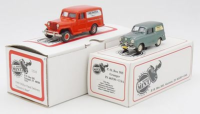2 US MODEL MINT AUTOS. white metal, 1/43 scale, US8 1949 Willys Panel Delivery Drewry's Beer 