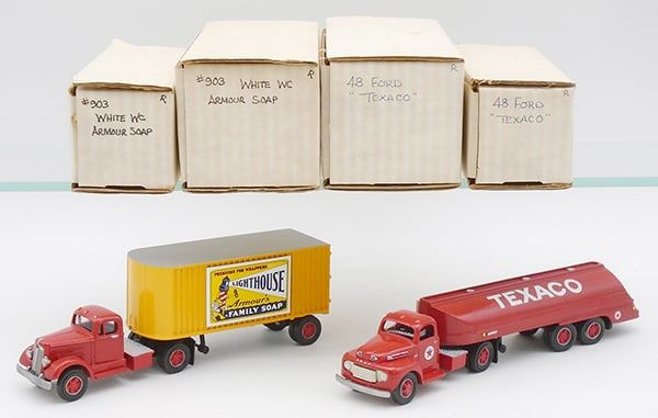 Lot 256: 2 DEHANES TRACTOR TRAILERS
