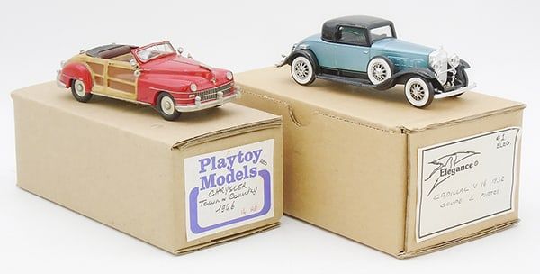Lot 276: 2 MODEL AUTOS