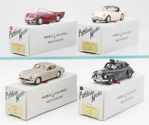 Lot 393: 4 PATHFINDERS VEHICLES