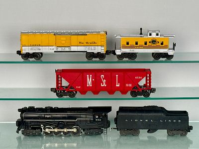 Lionel Train Set. Lionel O Gauge model trains, accompanied by their original cardboard 
