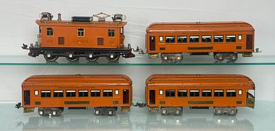 Lionel Train Set. Lionel Prewar, O Gauge 256 Orange Electric Train Set, comprising one 