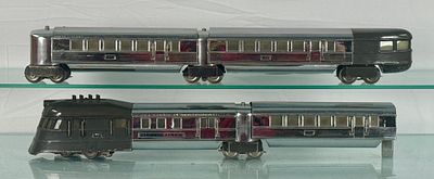Lionel 'Flying Yankee' Streamlined Train Set. Lionel O Gauge 'Flying Yankee' Streamlined Train 