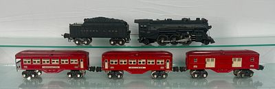 Lionel Train Set. A Lionel Prewar O-Gauge steam passenger train set. The set comprises a black 