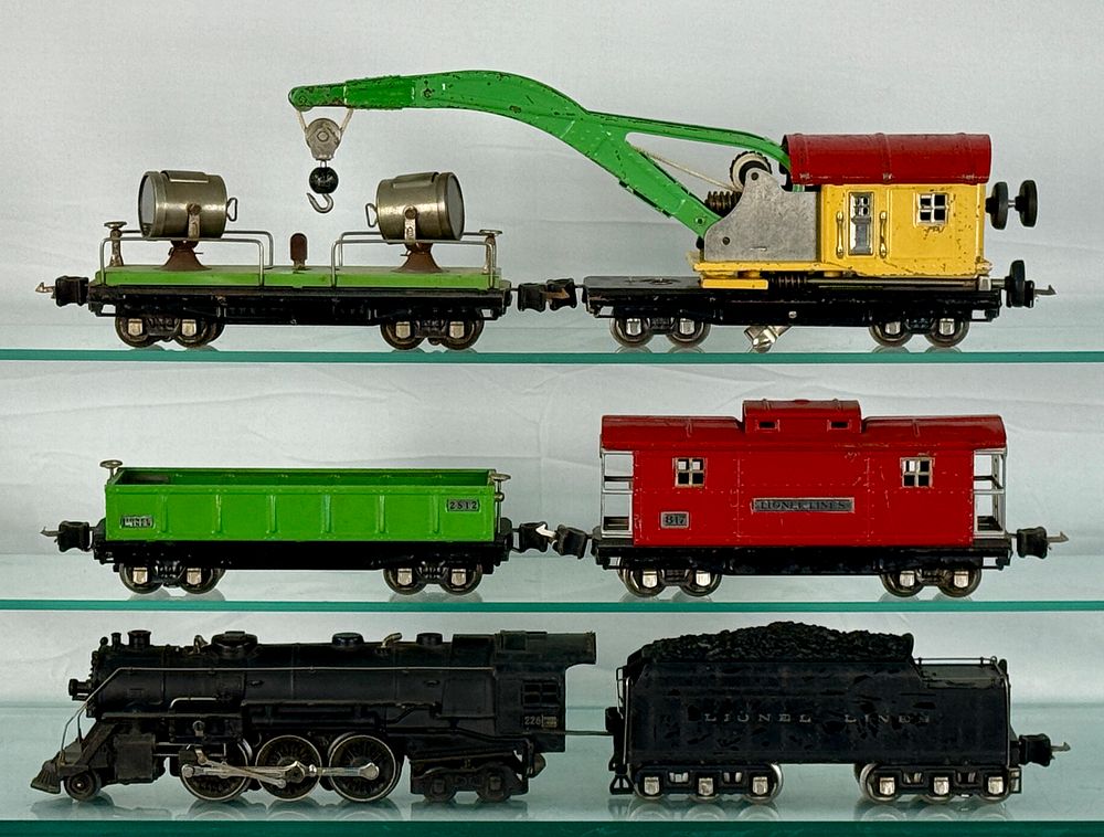Lot 228: A Lionel Prewar O-Gauge Freight Trains Set