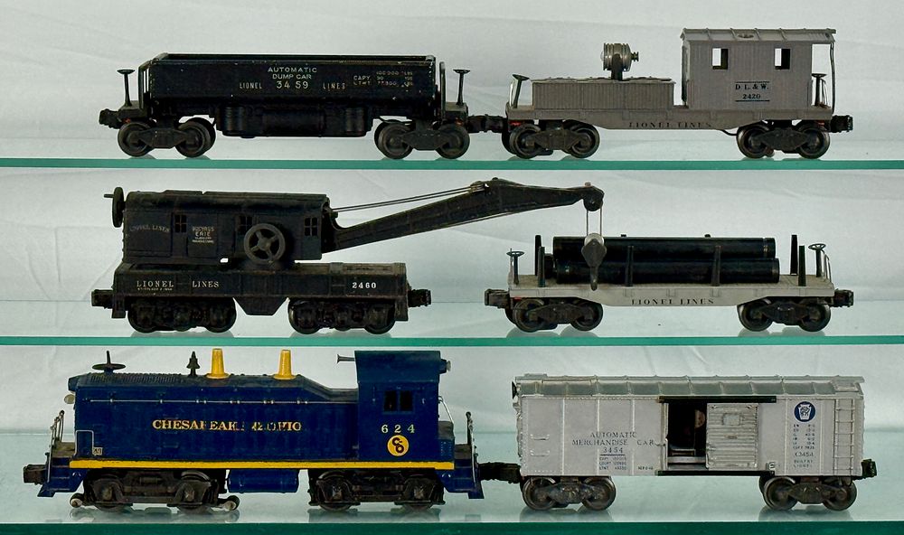 Lot 270: Lionel O Gauge 624 Chesapeake & Ohio Diesel Switcher Freight Set