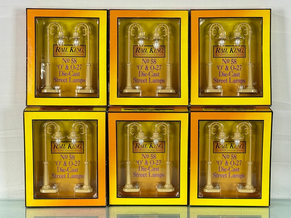 Lot 348: 6 M.T.H. Electric Trains Rail King NO 58 Die-Cast Street Lamp Sets