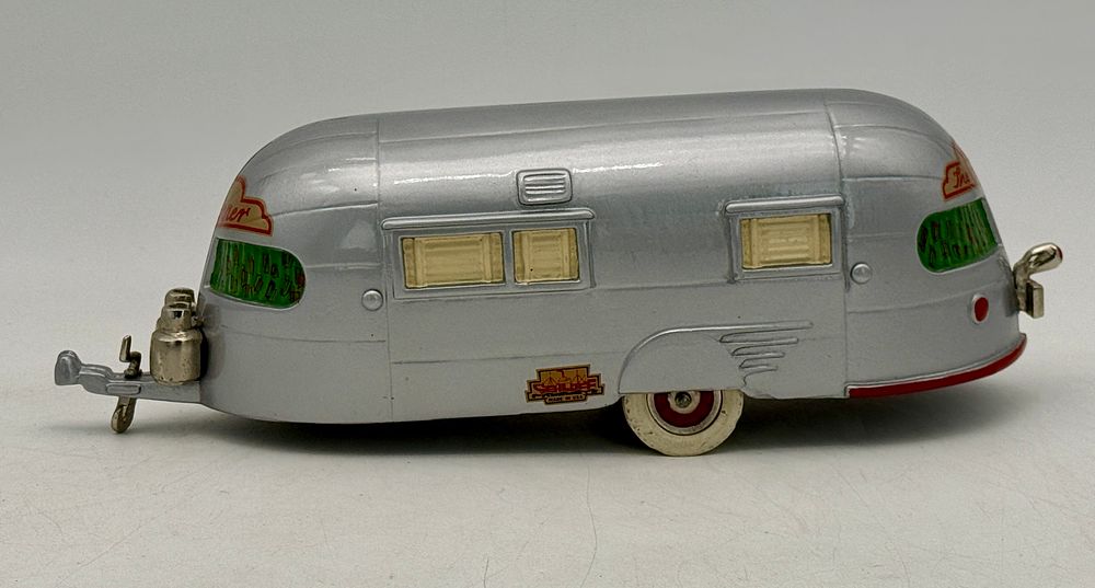 Lot 180: Tom Sehloff Clipper Silver Streak Trailer