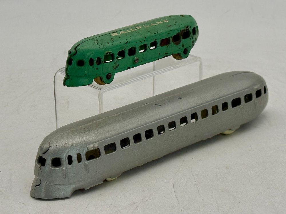 Lot 264: Two Arcade Cast Iron Pullman Railplane Toy Cars