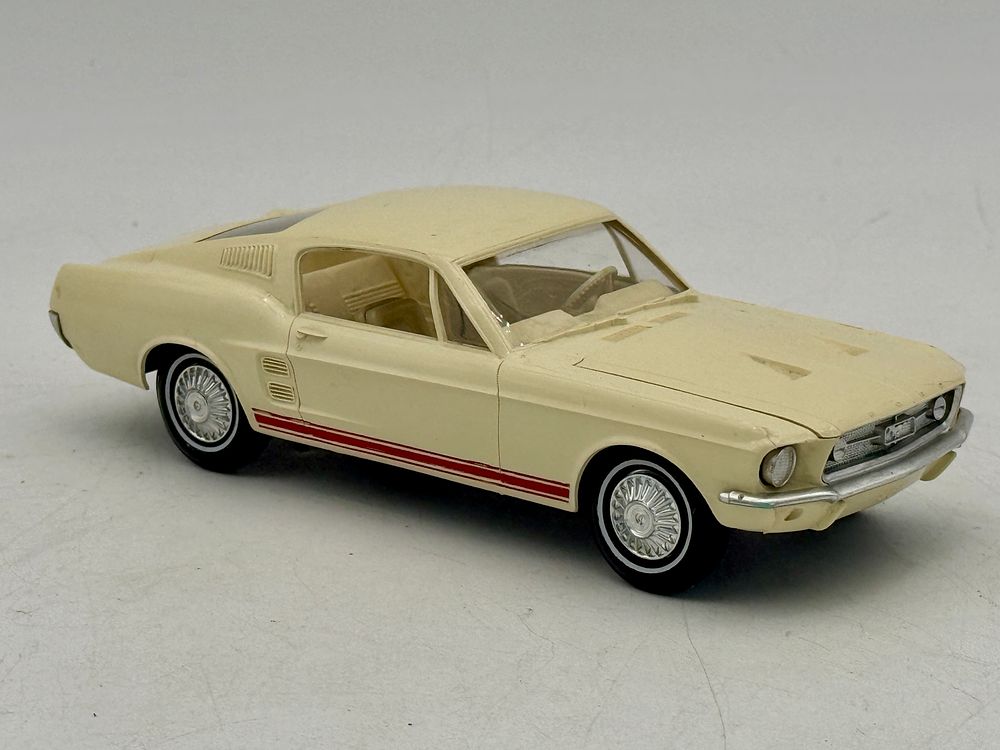 Lot 290: AMT 1967 Ford Mustang Fastback Model Car