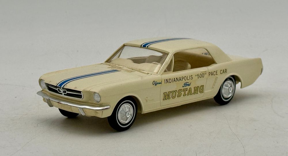 Lot 292: AMT 1965 Ford Mustang Indy 500 Pace Car Promo