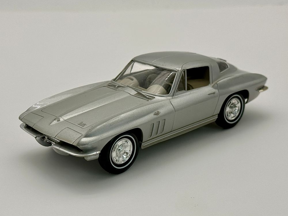 Lot 310: AMT 1966 Chevrolet Corvette Promo