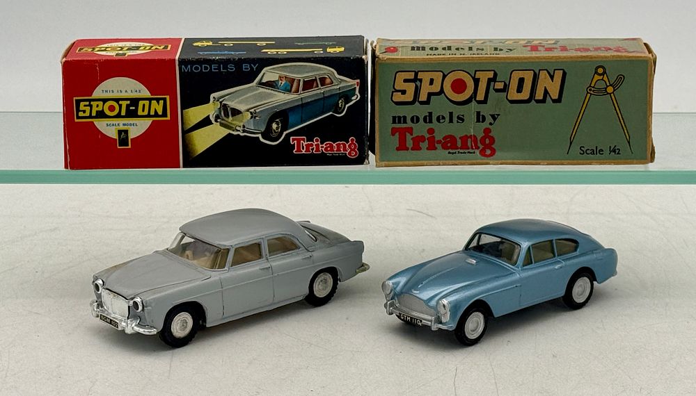 Lot 326: Two Spot-On by Tri-ang Model Cars