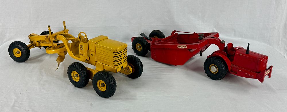 Lot 393: Two Doepke Vehicles
