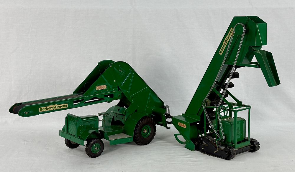 Lot 395: A Pair of Doepke Barber-Greene Pressed Steel Toy Conveyors